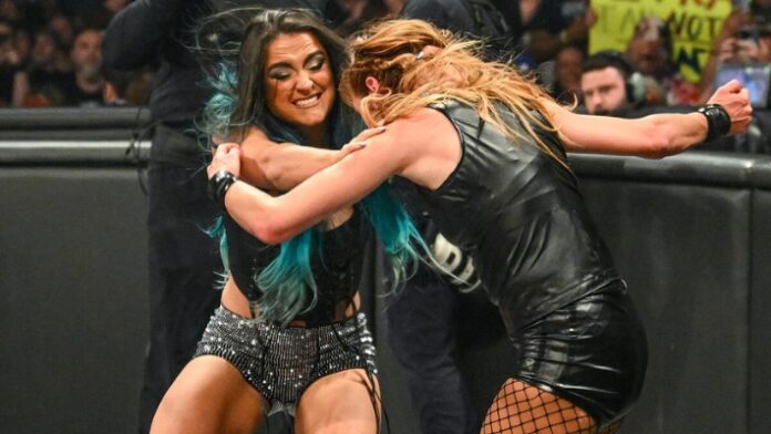 Lyra Valkyria and Becky Lynch (1) Lyra Valkyria and Becky Lynch (1)